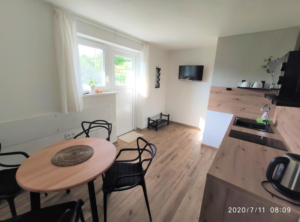 Apartman Lenka II Borsice Εξωτερικό φωτογραφία